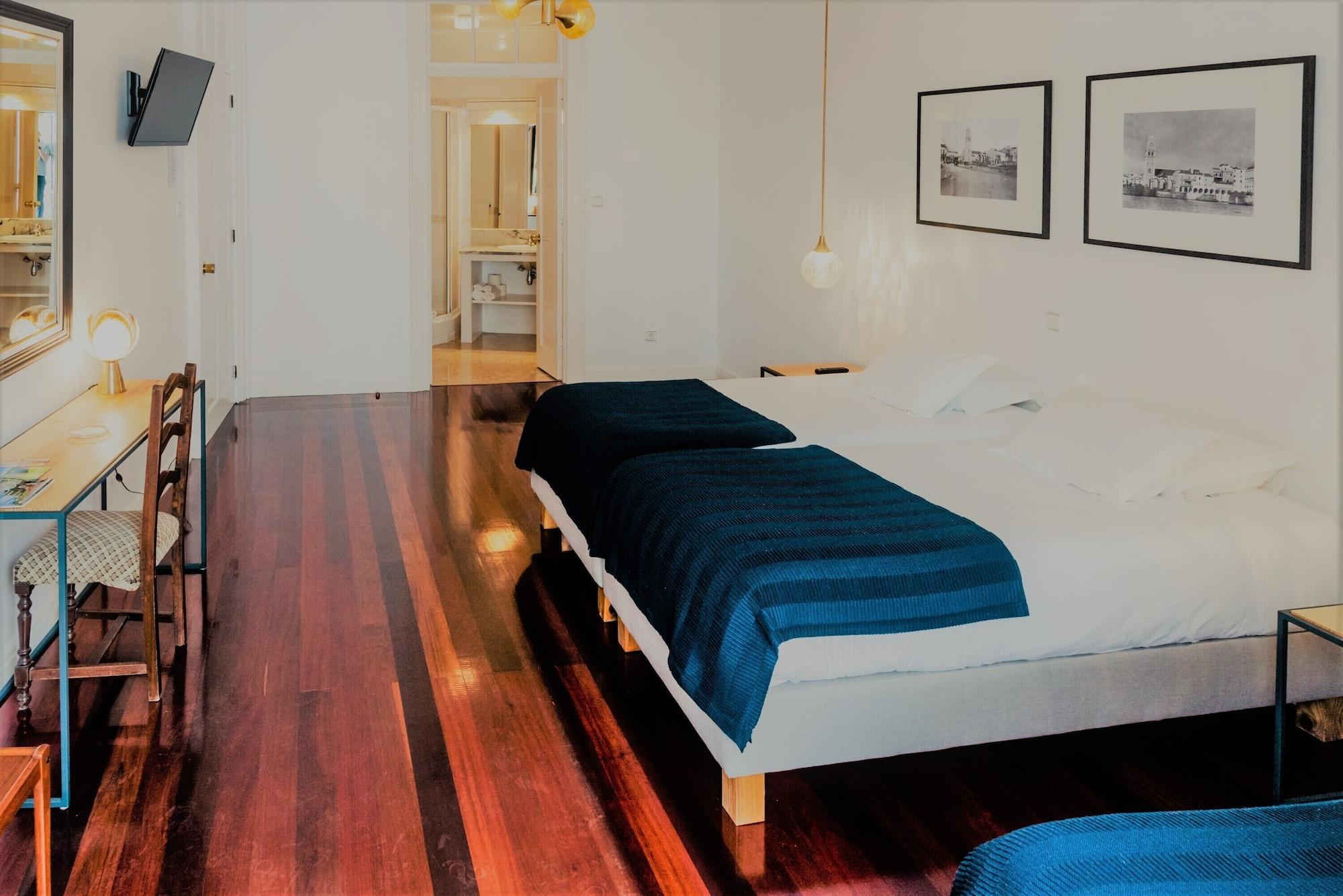 Comercial Boutique Guest House 蓬塔德尔加达 外观 照片