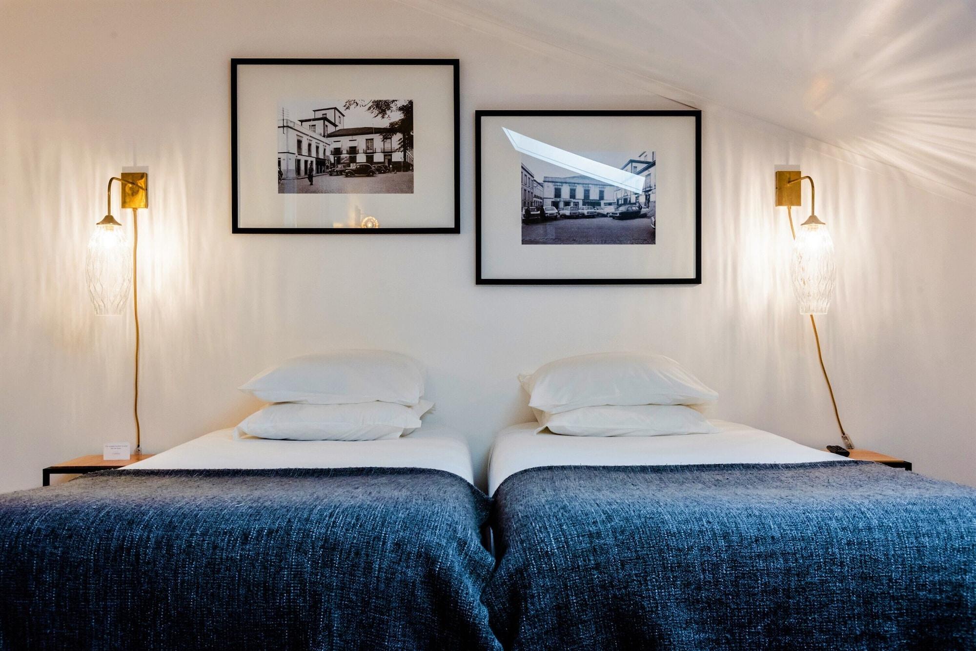 Comercial Boutique Guest House 蓬塔德尔加达 外观 照片