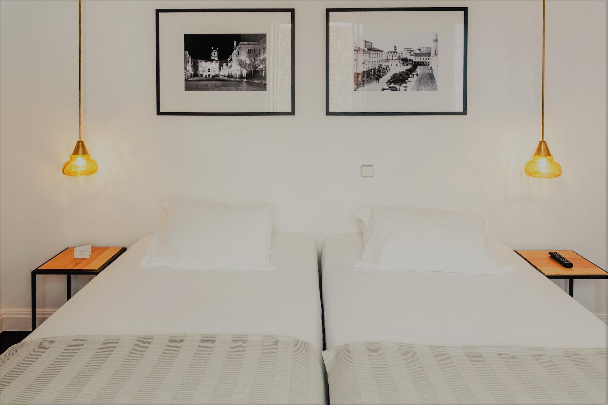 Comercial Boutique Guest House 蓬塔德尔加达 外观 照片