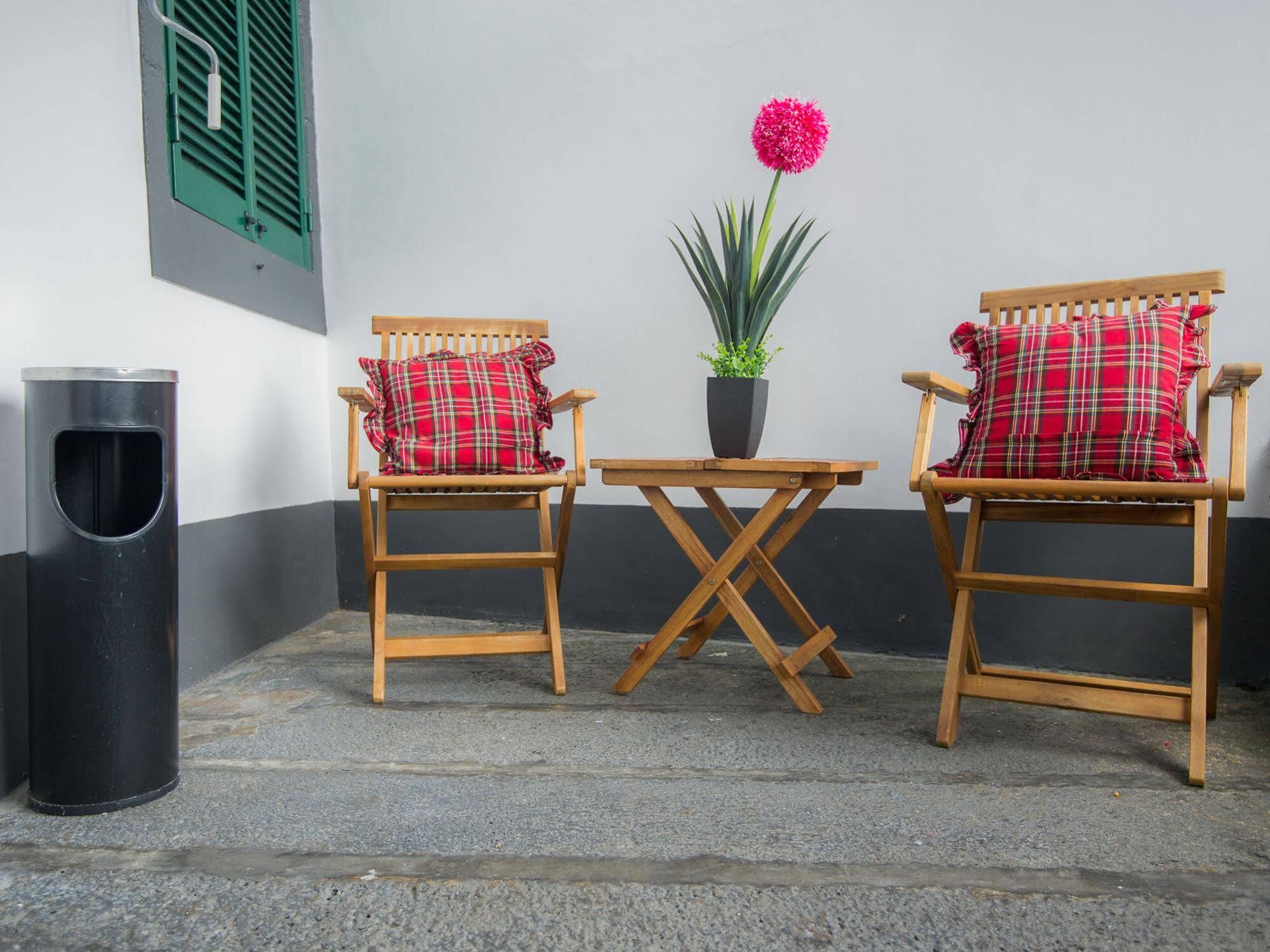 Comercial Boutique Guest House 蓬塔德尔加达 外观 照片